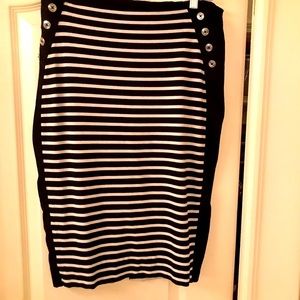 Black and white striped pencil skirt